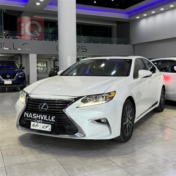 Lexus for sale in Iraq